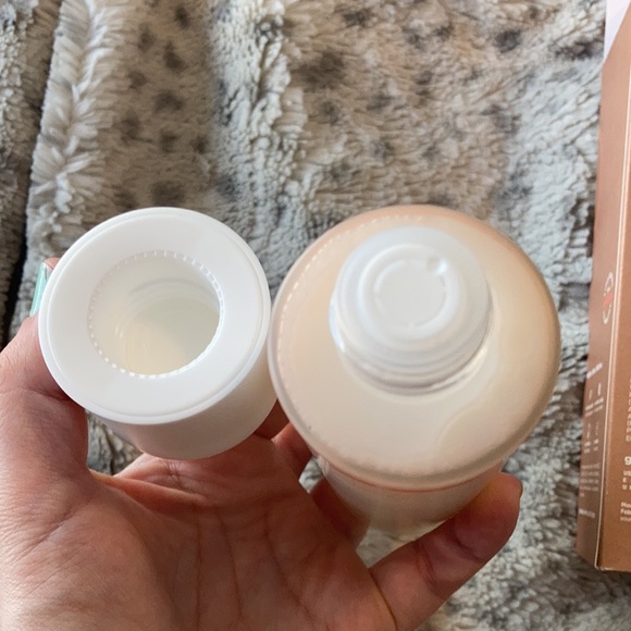 Glowoasis Milkdew PH Balancing Moisture Milk Toner - Picture 6 of 6